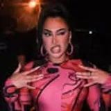 Huda Kattan, Instagram profile photo
